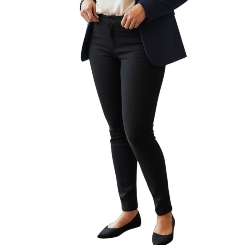Liverpool Los Angeles 12/31 Black Skinny Stretch Minimalist Jeans